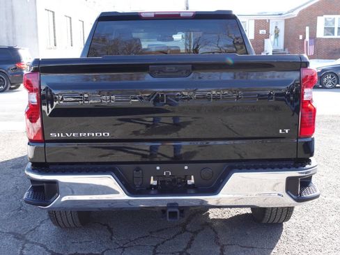 Used 2024 Chevrolet Silverado 1500 LT image 8