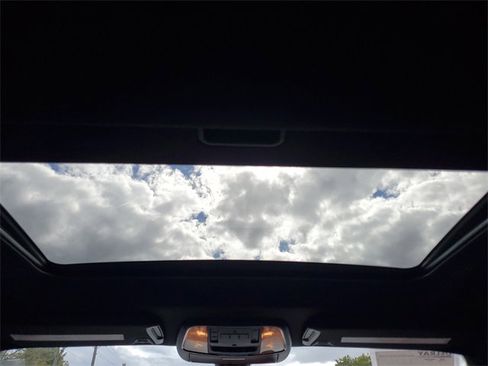 Used 2022 Dodge Charger Scat Pack image 23