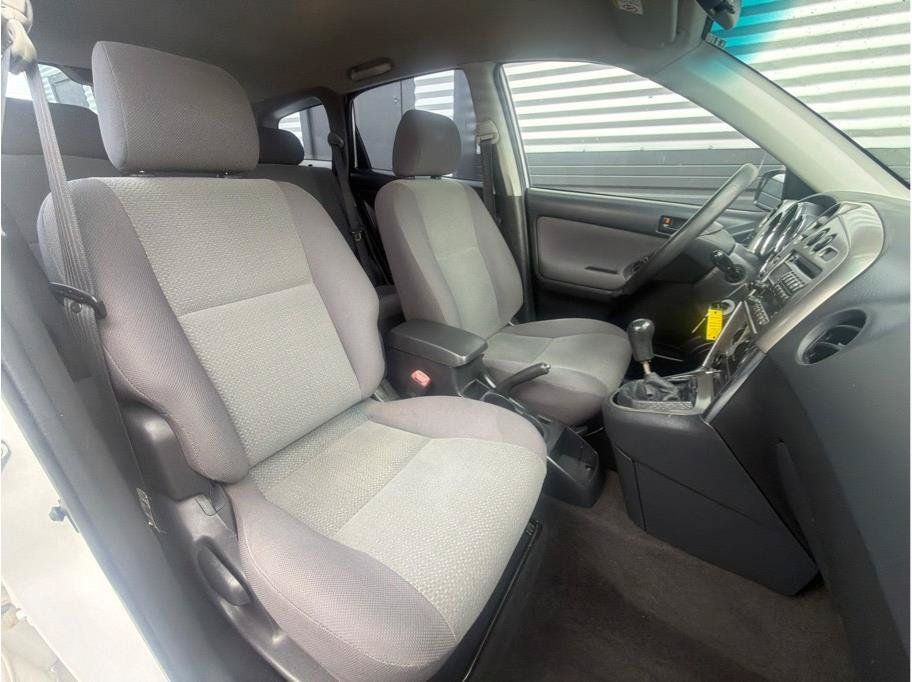Used 2004 Toyota Matrix w/ PWR Pkg FWD image 19