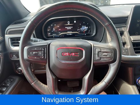 Used 2023 GMC Yukon AT4 w/ Technology Package AWD/4WD image 18