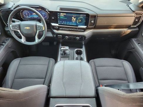 Used 2025 Chevrolet Silverado 1500 LT image 26