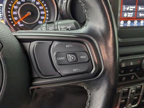 Used 2021 Jeep Wrangler Unlimited Sport image 32