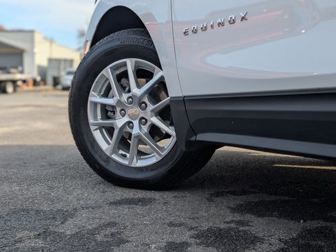 Used 2024 Chevrolet Equinox LT w/ LPO, Floor Liner Package image 7