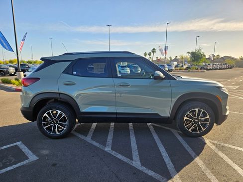 New 2026 Chevrolet TrailBlazer LT FWD image 9
