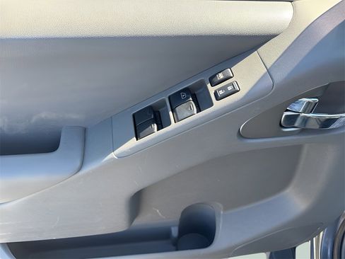 Used 2021 Nissan Frontier SV w/ Midnight Edition Floor Mats image 16