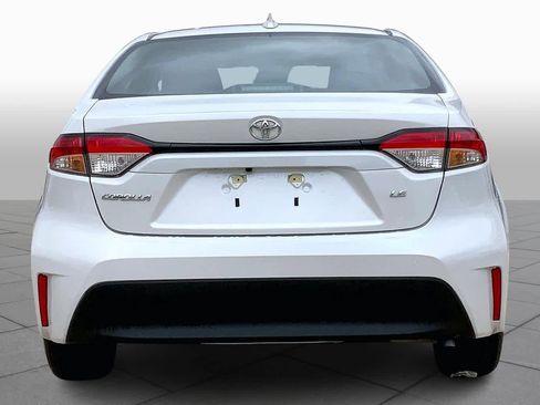 Used 2025 Toyota Corolla LE image 5
