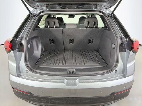 New 2027 Chevrolet Bolt LT w/ Comfort Package FWD image 20