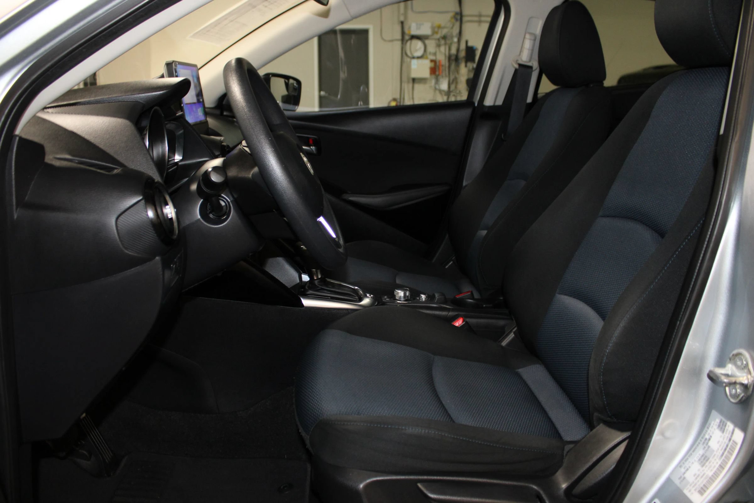 Used 2017 Toyota Yaris iA FWD image 24