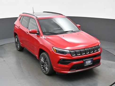 Used 2022 Jeep Compass Limited w/ (RED) Package AWD/4WD image 41