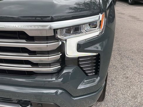 Used 2026 Chevrolet Silverado 1500 High Country w/ High Country Premium Package AWD/4WD image 9