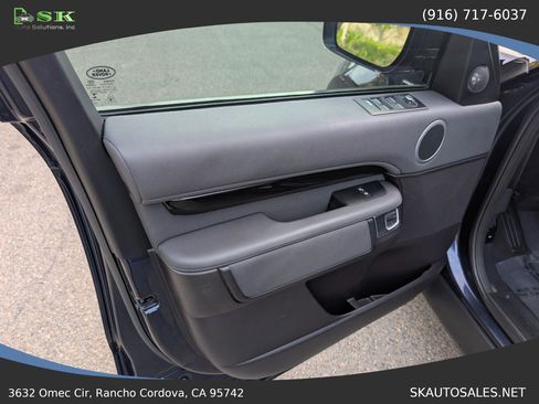 Used 2017 Land Rover Discovery SE AWD/4WD image 33