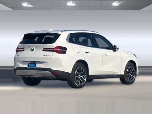Used 2026 BMW X3 xDrive30i w/ Premium Package AWD/4WD image 8