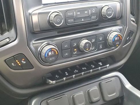 Used 2017 GMC Sierra 2500 SLT w/ All-Terrain HD Package AWD/4WD image 16