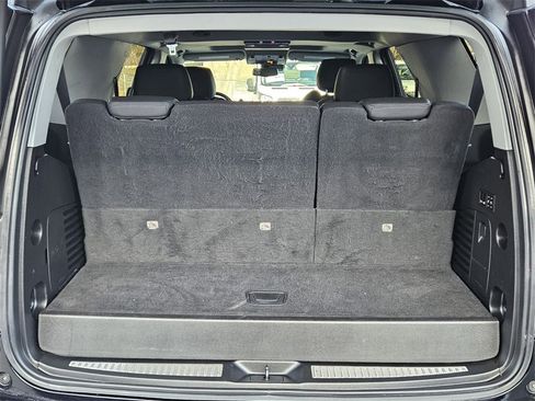 Used 2020 Cadillac Escalade Premium Luxury w/ Escalade Sport Edition image 27