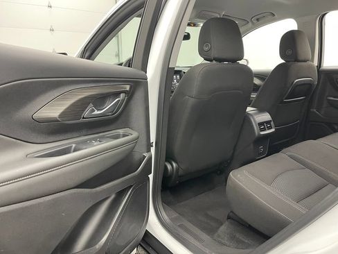 Used 2024 GMC Terrain SLE FWD image 33