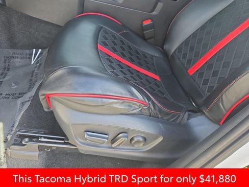 Used 2024 Toyota Tacoma TRD Sport w/ TRD Sport Upgrade Package image 35
