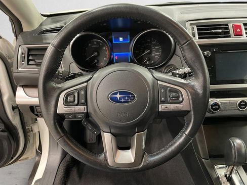 Used 2017 Subaru Outback 2.5i Limited image 12
