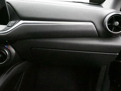 Used 2025 Chevrolet Blazer LT AWD/4WD image 24