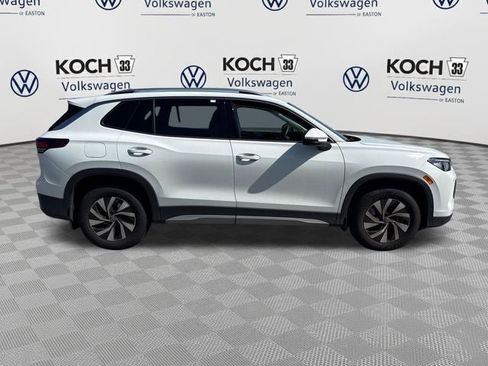 Used 2025 Volkswagen Tiguan S AWD/4WD image 9