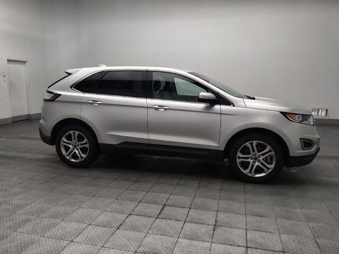 Used 2017 Ford Edge Titanium w/ Technology Package AWD/4WD image 11
