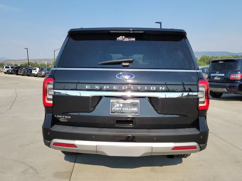 Used 2022 Ford Expedition Limited RWD image 12