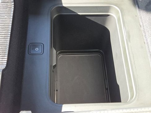 Used 2024 Jeep Grand Wagoneer L Series III w/ Quick Order Packagew 28T image 16