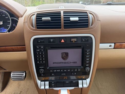 Used 2006 Porsche Cayenne Turbo S AWD/4WD image 20