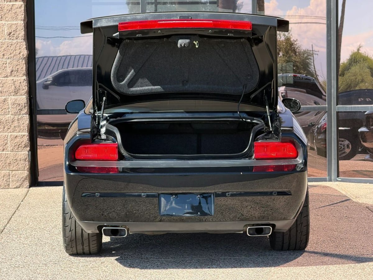 Used 2013 Dodge Challenger R/T RWD image 31