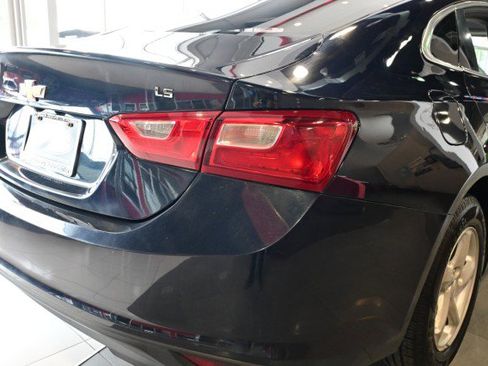 Used 2016 Chevrolet Malibu LS FWD image 11