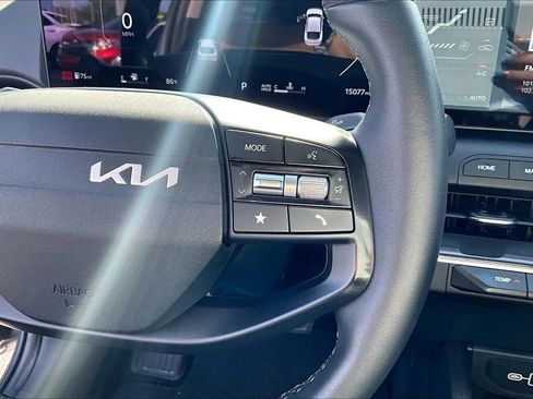 Used 2025 Kia K4 EX FWD image 20