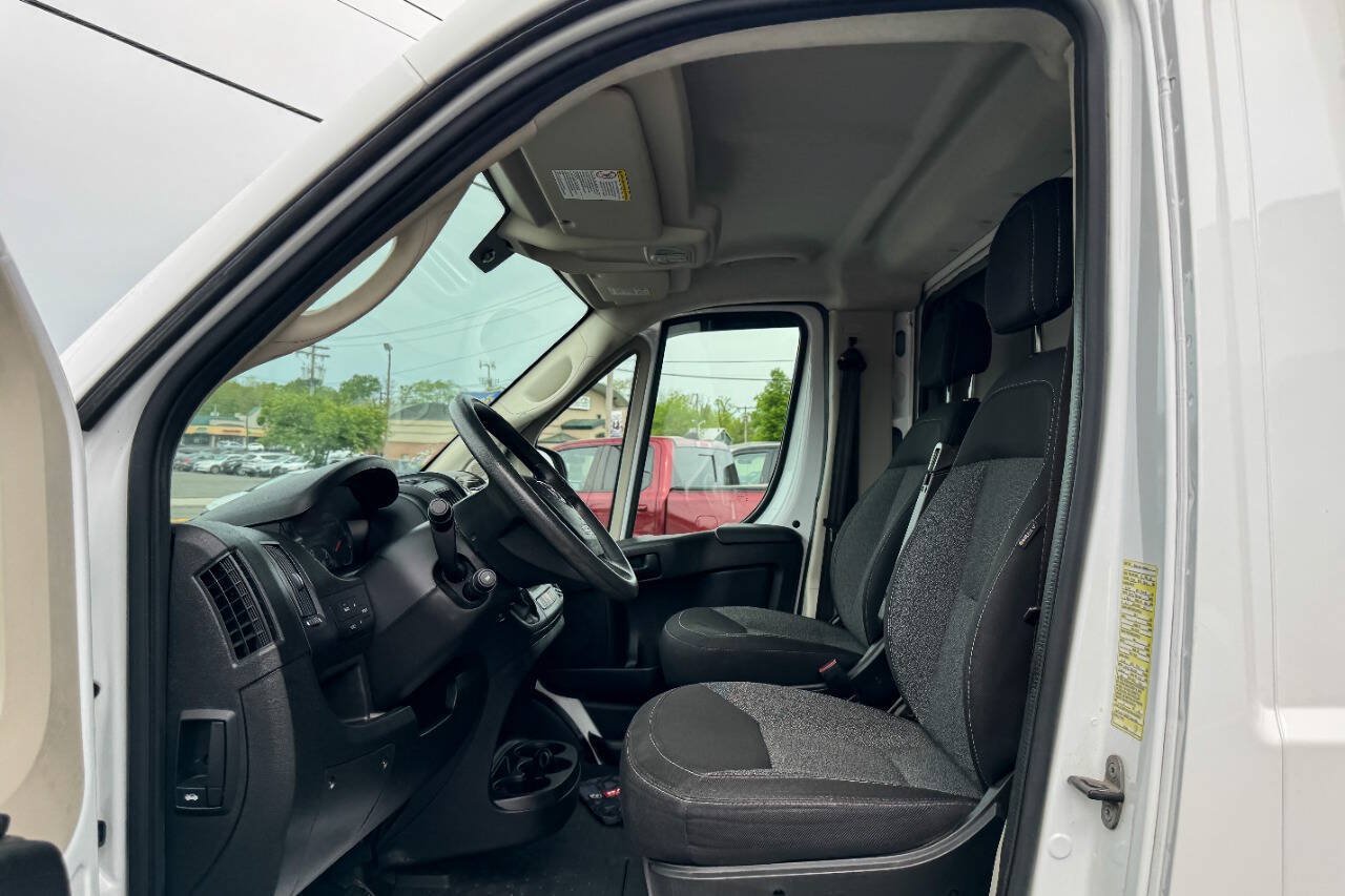 Used 2019 RAM ProMaster 3500 w/ Premium Appearance Group FWD image 23