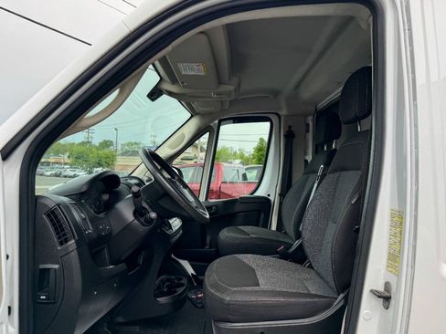 Used 2019 RAM ProMaster 3500 w/ Premium Appearance Group FWD image 23