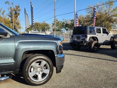 Used 2017 Chevrolet Silverado 1500 LT w/ High Desert Package RWD image 5