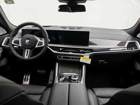 New 2026 BMW X6 M60i w/ Executive Package image 10