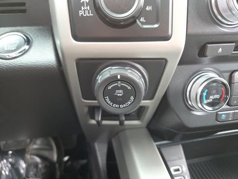Used 2018 Ford F150 Lariat w/ Equipment Group 502A Luxury AWD/4WD image 14