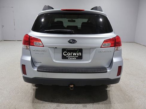 Used 2012 Subaru Outback 2.5i Premium AWD/4WD image 3