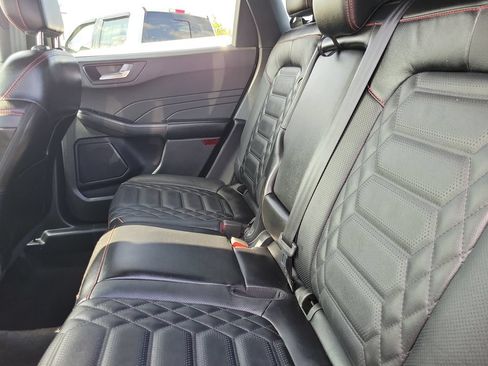Used 2024 Ford Escape ST-Line Elite w/ Premium Technology Package AWD/4WD image 12