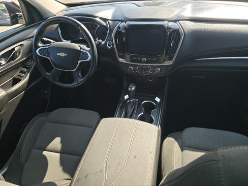 Used 2020 Chevrolet Traverse LT FWD image 20