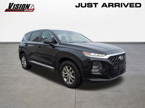 Used 2020 Hyundai Santa Fe SE image 3
