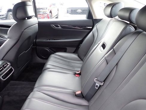 Used 2023 Genesis G80 2.5T image 17