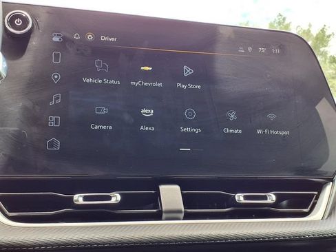 Certified 2025 Chevrolet Equinox LT w/ Convenience Package II AWD/4WD image 11