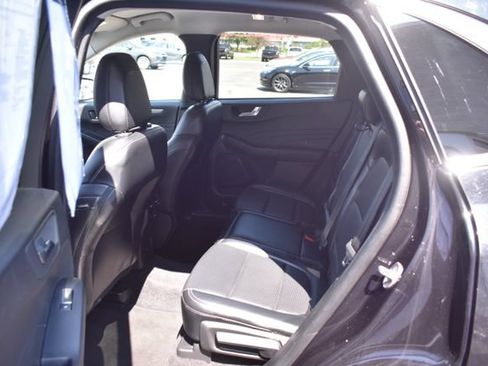 Used 2023 Ford Escape Platinum AWD/4WD image 34