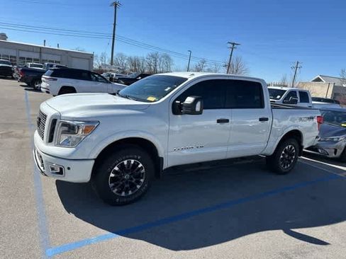 Used 2018 Nissan Titan PRO-4X w/ Pro-4x Utility Package image 13
