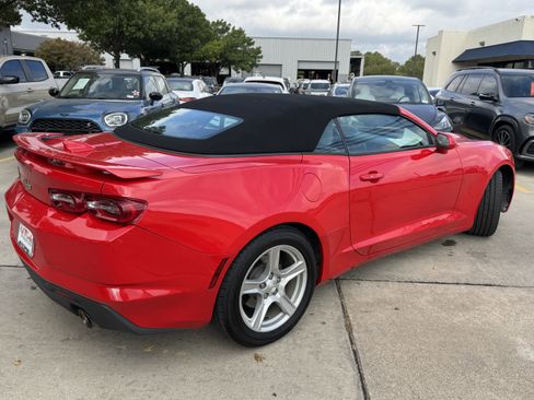 Used 2023 Chevrolet Camaro LT image 4