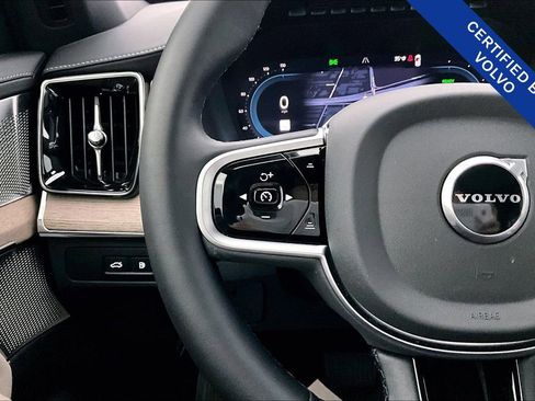 Used 2025 Volvo XC90 T8 Ultra image 26