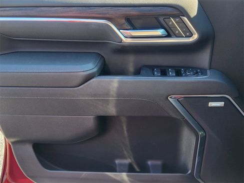 New 2025 GMC Sierra 2500 SLT image 26