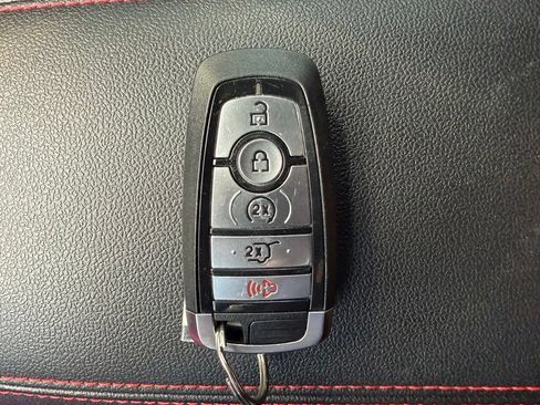 Used 2025 Ford Escape ST-Line Select w/ Tech Pack #1 AWD/4WD image 26