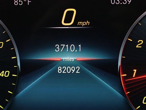 Used 2020 Mercedes-Benz GLS 450 4MATIC image 23