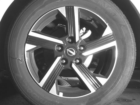 Used 2025 Nissan Sentra SV FWD image 14