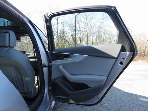 Used 2019 Audi A4 2.0T Premium Plus image 15